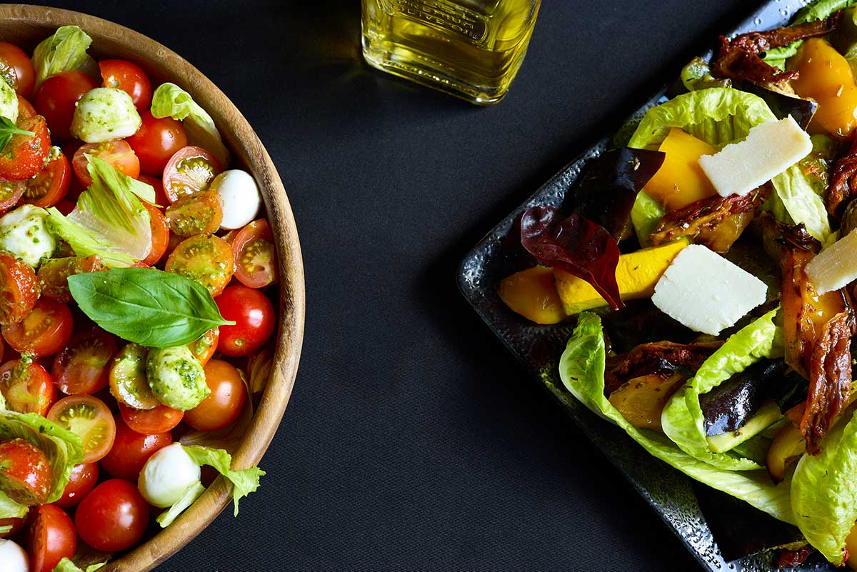 Gros plan sur 2 salades vues du dessus